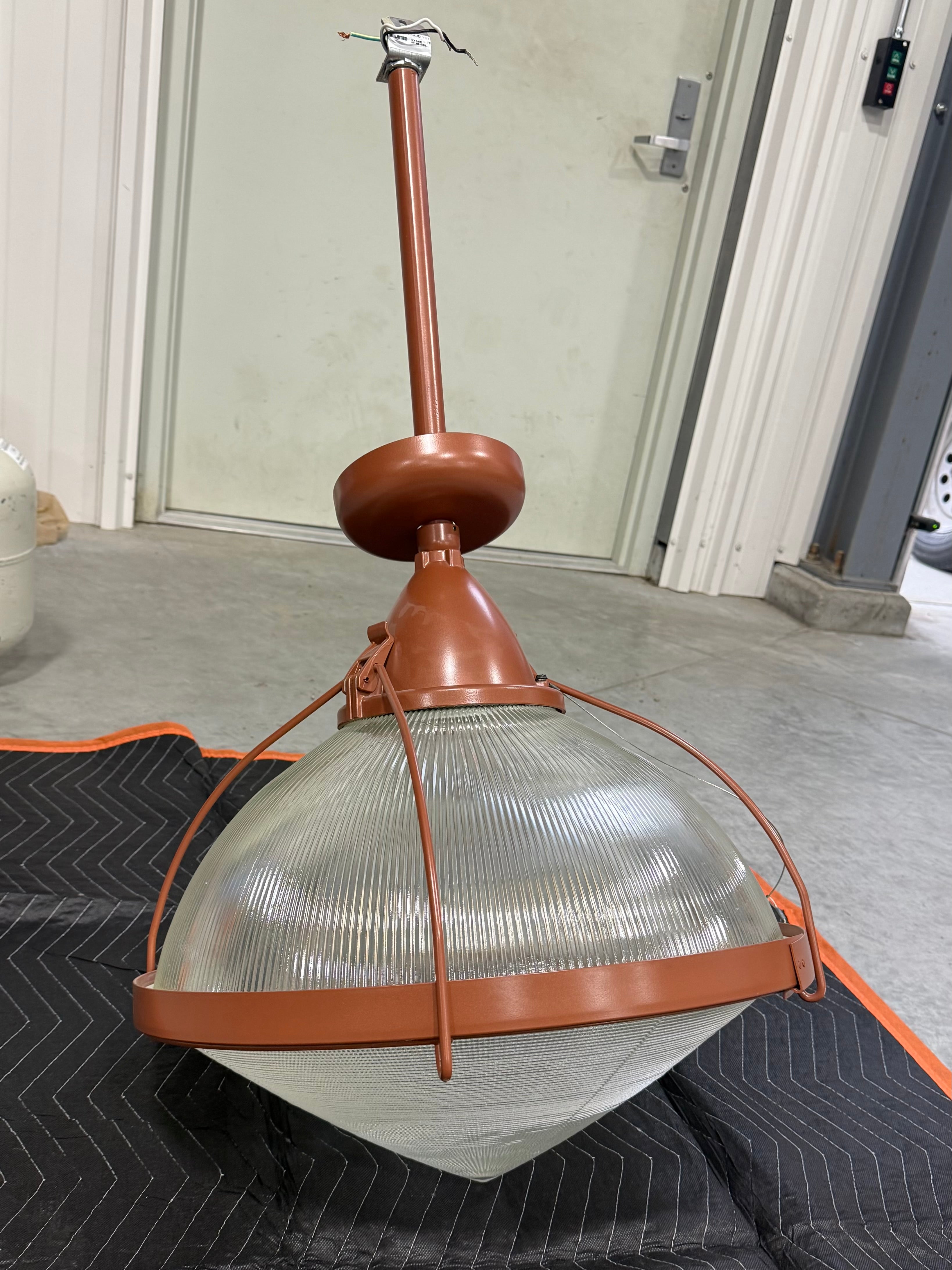 アンティーク工業系カプセルランプ　プロカント鋳物製バウハウス Vintage Modern Holophane 20” Industrial Light Fixture