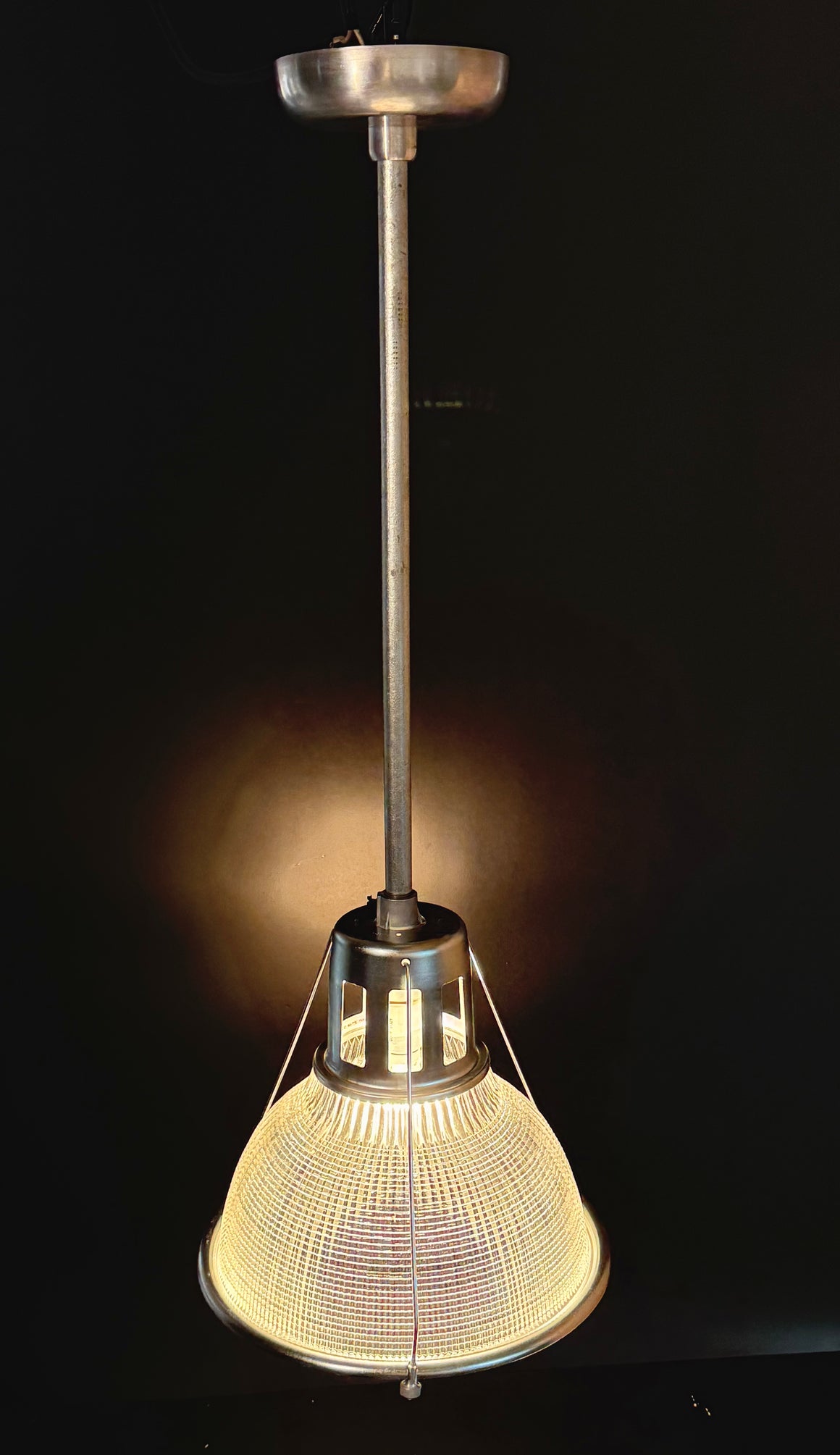 vintage_industrial_holophane_pendant_llight_fixture_