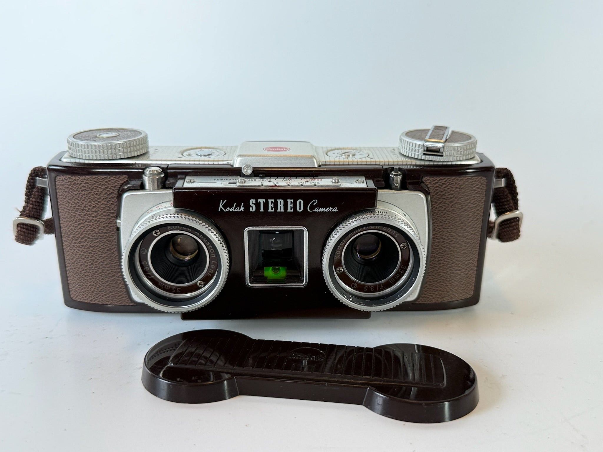 Vintage Kodak Stereo Camera (1954–1959) 35mm 3D Film Camera with Lens Cap & Strap